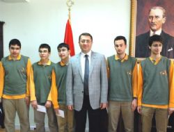 Esmer başarıyı ödüllendirdi